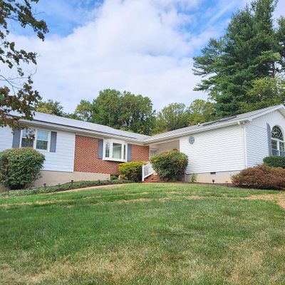 4402 Meadowcliff Rd, Glen Arm, MD 21057