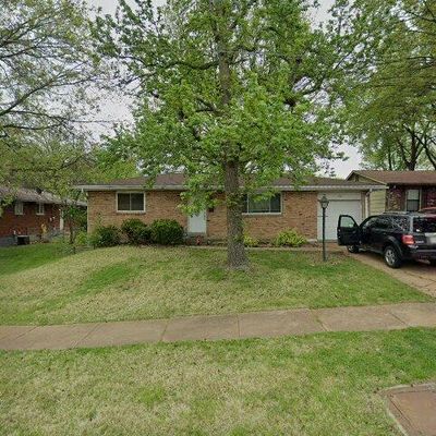 4446 Hoffmeister Ave, Saint Louis, MO 63125