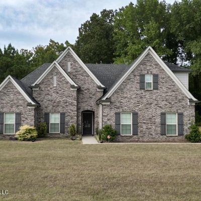 4467 Rose Marie Cv, Nesbit, MS 38651