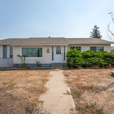 573 S Grand Dr, Moses Lake, WA 98837