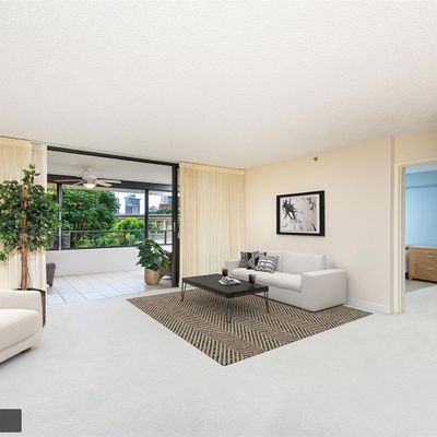 583 Kamoku St, Honolulu, HI 96826