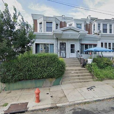 5851 Cedarhurst St, Philadelphia, PA 19143