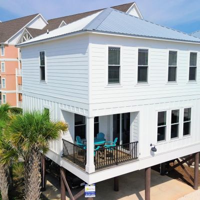 588 E Beach Blvd #A, Gulf Shores, AL 36542