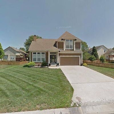 5915 Ne Turquoise Dr, Lees Summit, MO 64064