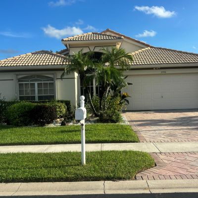 5946 Royal Isles Blvd, Boynton Beach, FL 33437