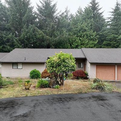 60 Seagrove Pl, Lincoln City, OR 97367