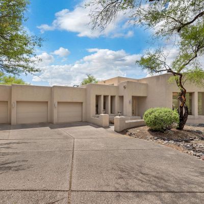 6011 N Desert Moon Ct, Tucson, AZ 85750