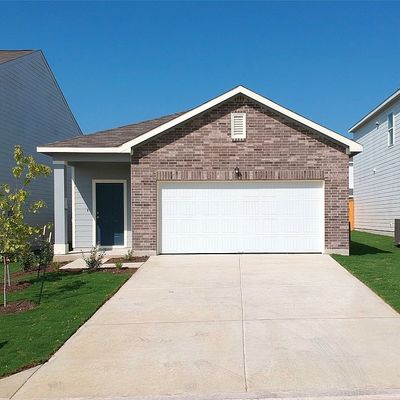 604 Magnum Force Dr, Jarrell, TX 76537