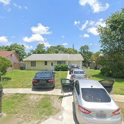 6090 Wauconda Way E, Lake Worth, FL 33463