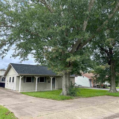 612 N 22 Nd St, Nederland, TX 77627