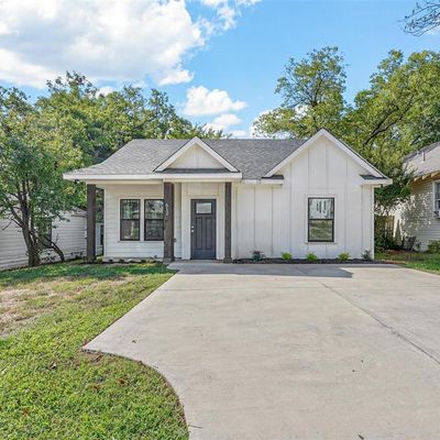 612 W Texas St, Denison, TX 75020