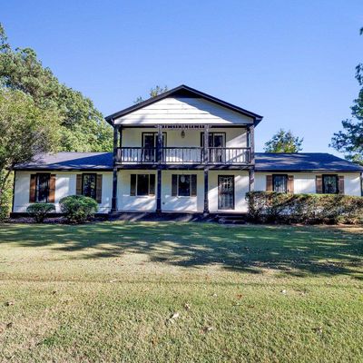 6126 Woodstock Hills Dr, Millington, TN 38053