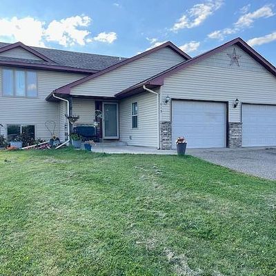 615 Bluebird St, Mora, MN 55051