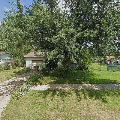 620 N Abilene Ave, Valley Center, KS 67147