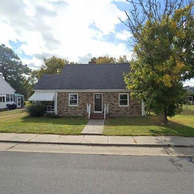 6204 Ocean Blvd, Chincoteague Island, VA 23336