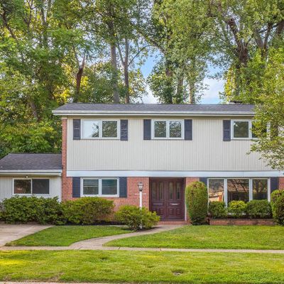 6207 Stardust Ln, Bethesda, MD 20817