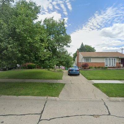 6220 Deering St, Garden City, MI 48135