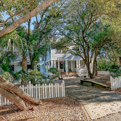 623 Currituck Way, Bald Head Island, NC 28461