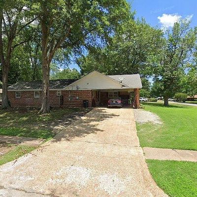 623 S Roselawn Dr, West Memphis, AR 72301