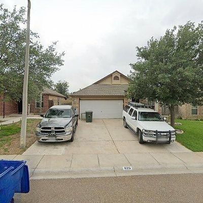 625 Cuervo Dr, Laredo, TX 78045