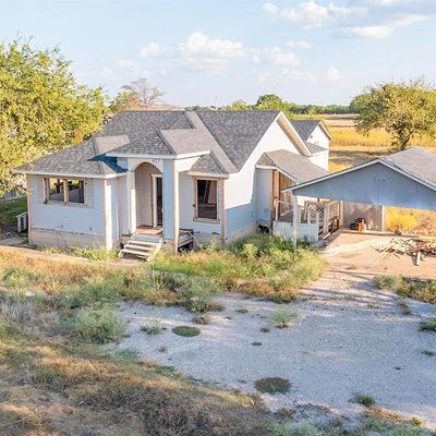 632 E Reindeer Rd, Lancaster, TX 75146