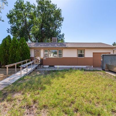 52 Caledonia Rd, Pueblo, CO 81001