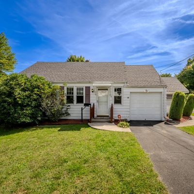 52 Park Ave, Danbury, CT 06810