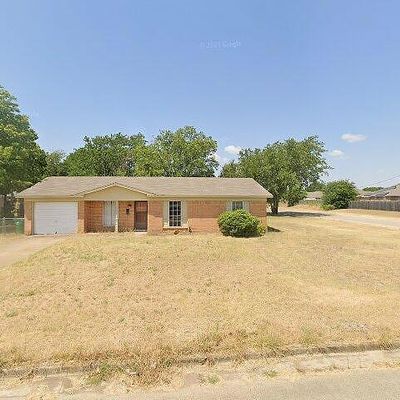 530 N Main St, Mcgregor, TX 76657