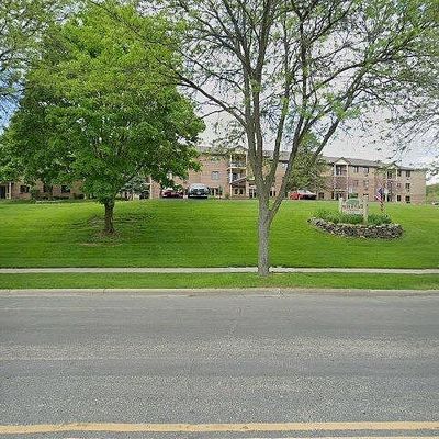 530 N Silverbrook Dr #324, West Bend, WI 53090