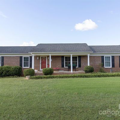 535 Holly Ridge Rd, Grover, NC 28073