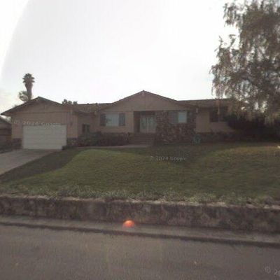 540 Donald Dr, Hollister, CA 95023