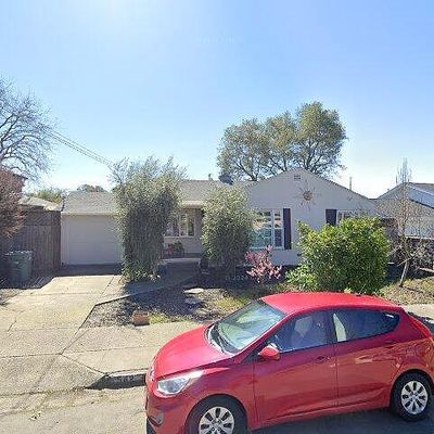 542 Richmond Dr, Santa Rosa, CA 95401