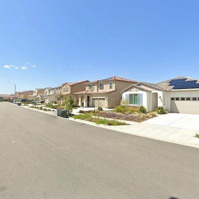 550 Heathers St, Hemet, CA 92543