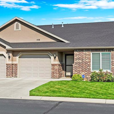 558 Hyde Park Ln Ln, Kaysville, UT 84037