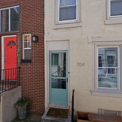 702 Sears St, Philadelphia, PA 19147