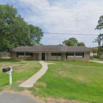 706 Beverly Dr, Carthage, TX 75633