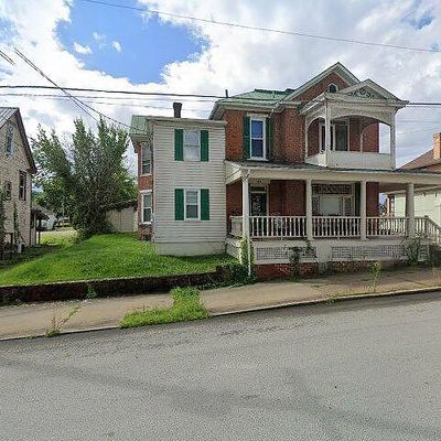 708 E High St, Waynesburg, PA 15370