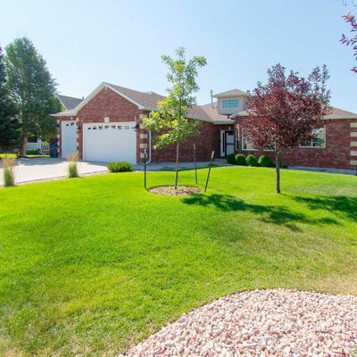 719 Sterling Dr, Cheyenne, WY 82001