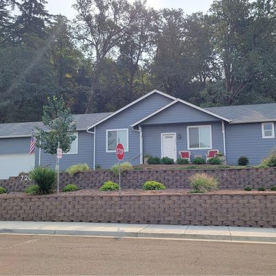 720 Southside Rd, Sutherlin, OR 97479