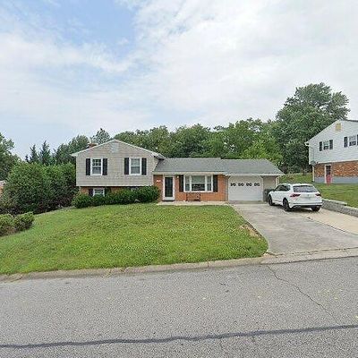 723 Pyrtle Dr, Salem, VA 24153