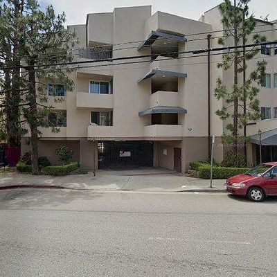 725 S Barrington Ave, Los Angeles, CA 90049