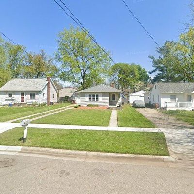 738 Center St, Mason, MI 48854