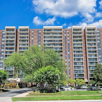 7401 Westlake Ter #210, Bethesda, MD 20817