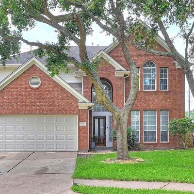 7402 Broken Oak Ln, Sugar Land, TX 77479