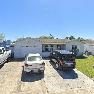 7420 Cay Dr, Port Richey, FL 34668