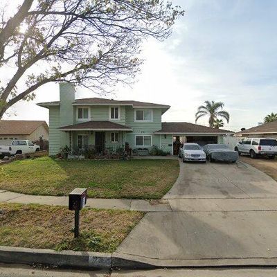 751 W Grove St, Rialto, CA 92376