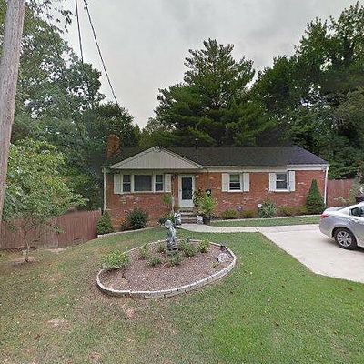 7605 Harrison Ln, Temple Hills, MD 20748