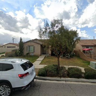 7642 Bella Terra Ave, Highland, CA 92346