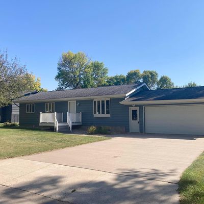 765 20 Th St, Windom, MN 56101