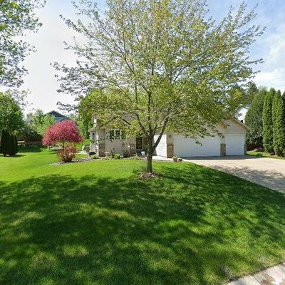 7681 31 St Street Plz, Saint Paul, MN 55128